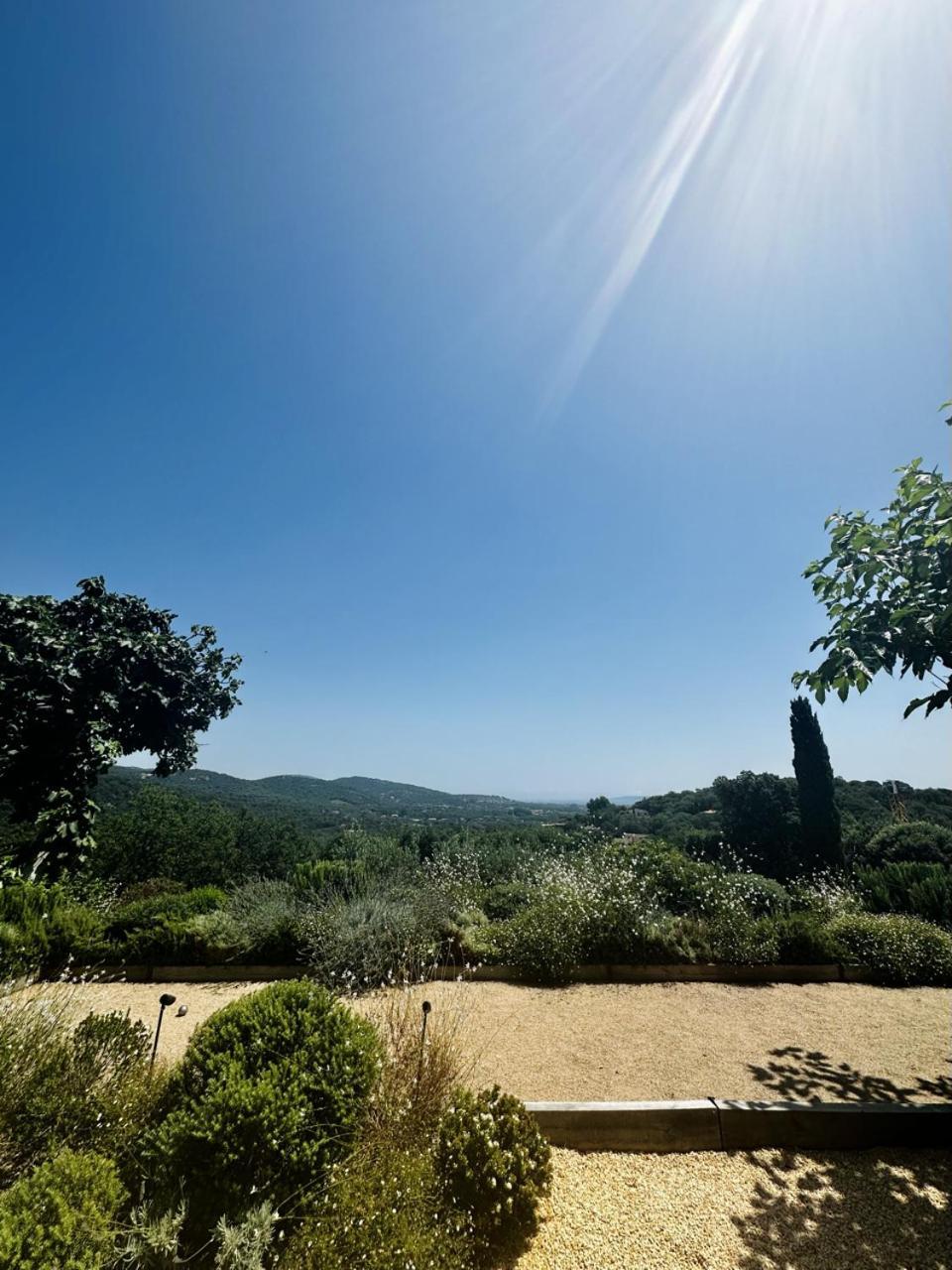 Bed and Breakfast Le Mas Saint Michel Grimaud Exterior foto